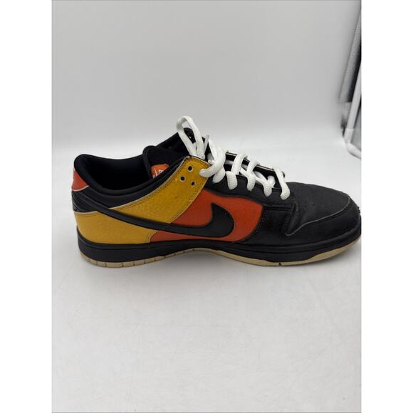Size 11 - Nike Dunk Pro SB Low Raygun main image 4